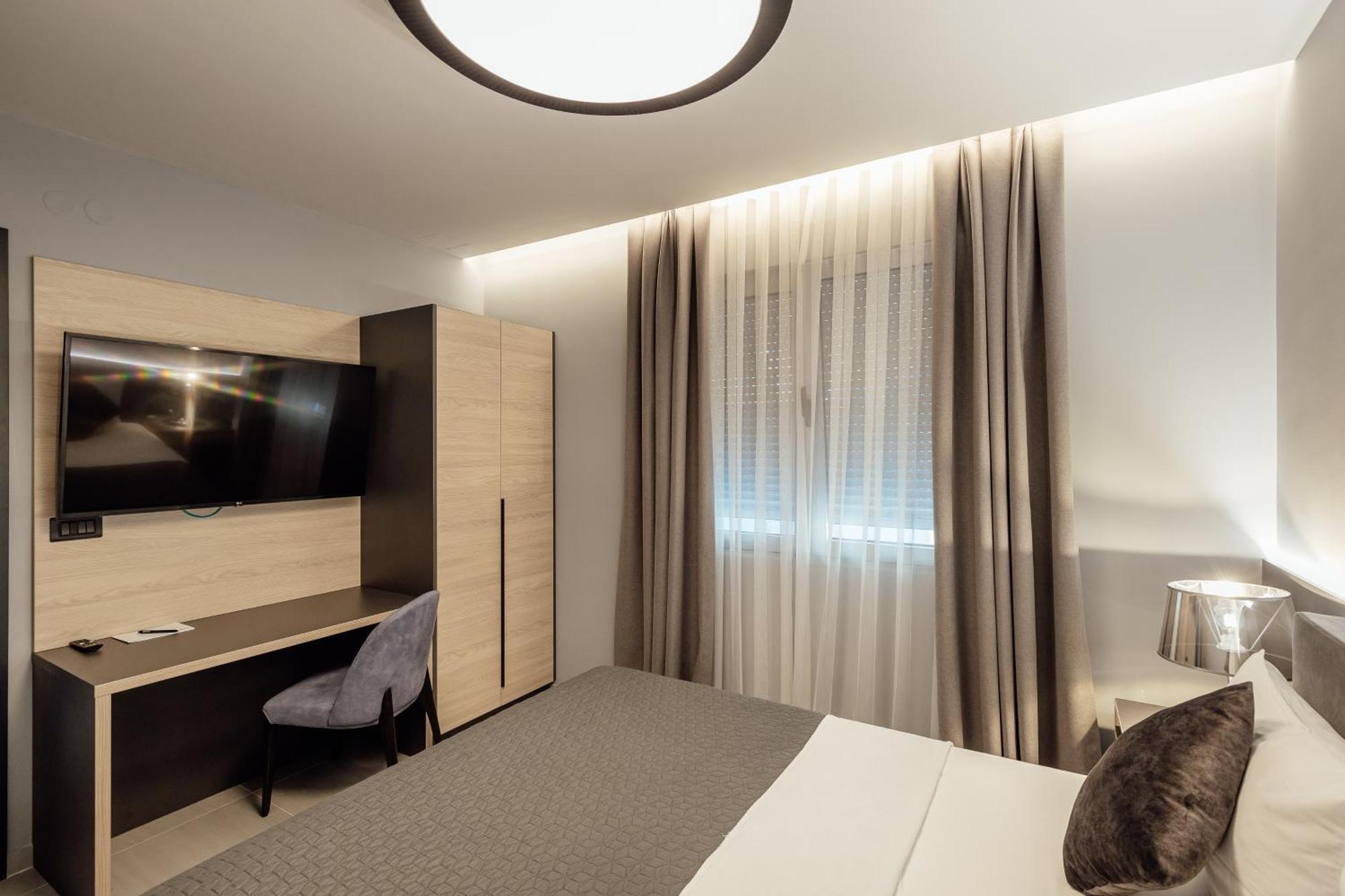 Garni Hotel Kruso Herceg Novi Dış mekan fotoğraf